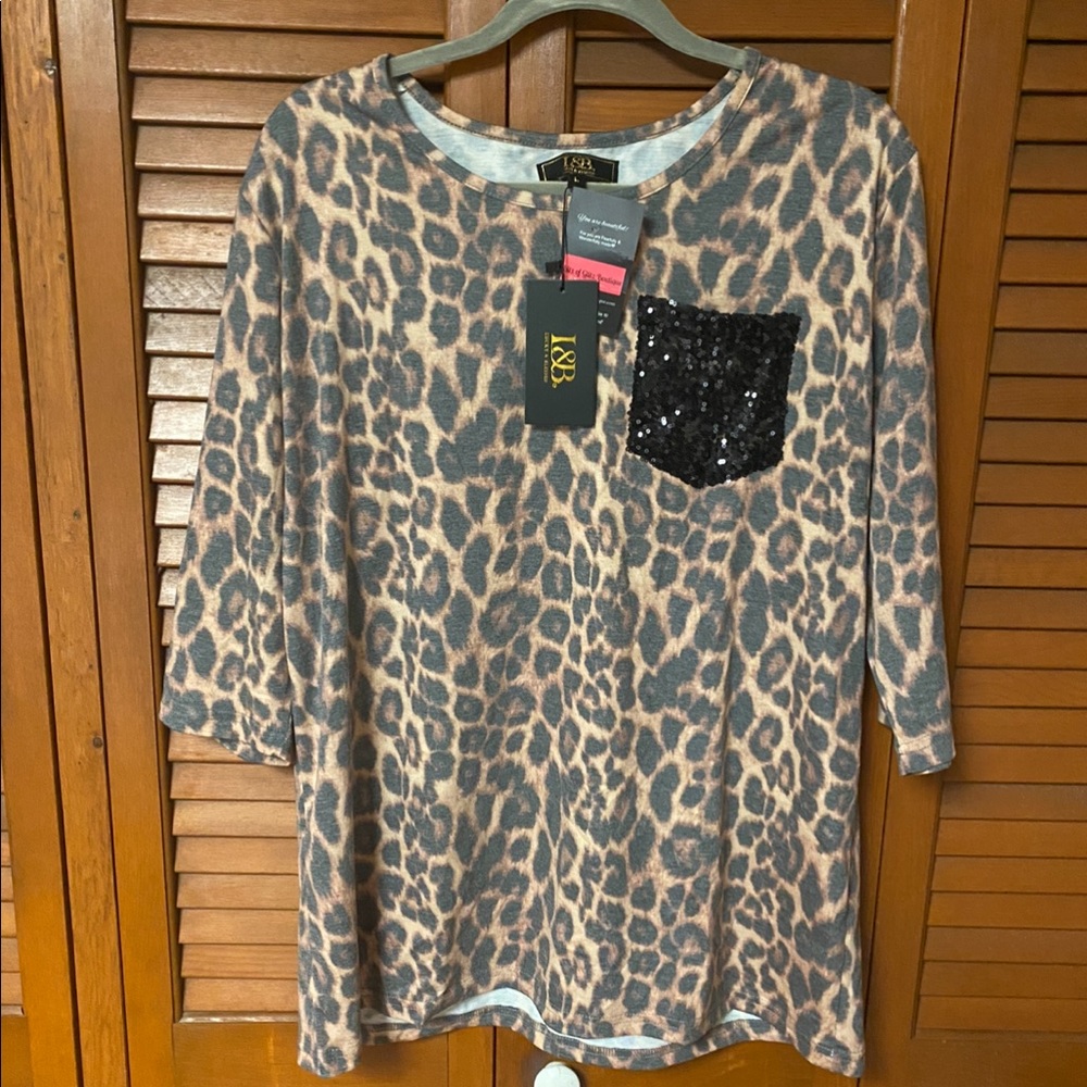 NWT BOUTIQUE TOP - Picture 3 of 6